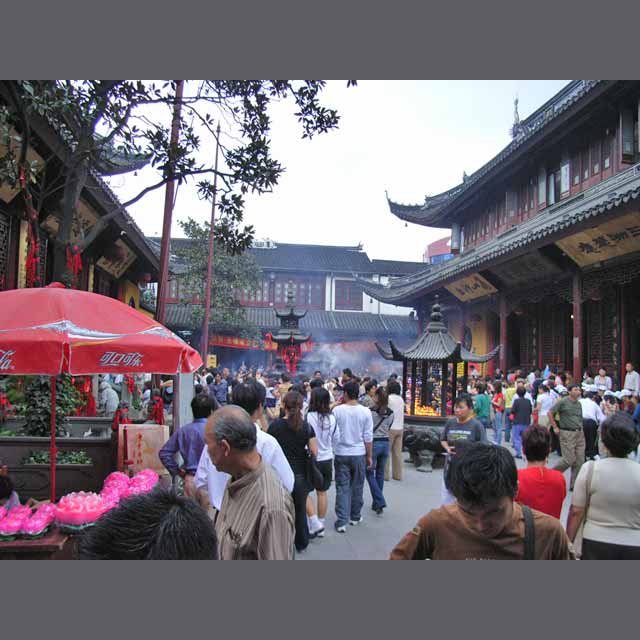 Shanghai Buddhist Temple