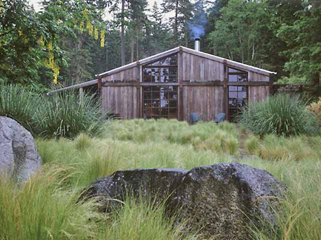 A Barn For All Seasons