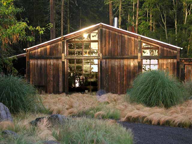 A Barn For All Seasons